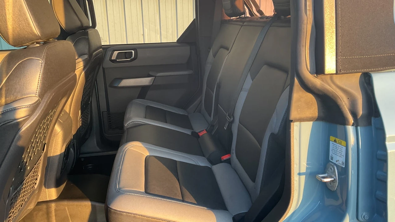 2021 Ford Bronco 6th Gen - Image 5 of 18