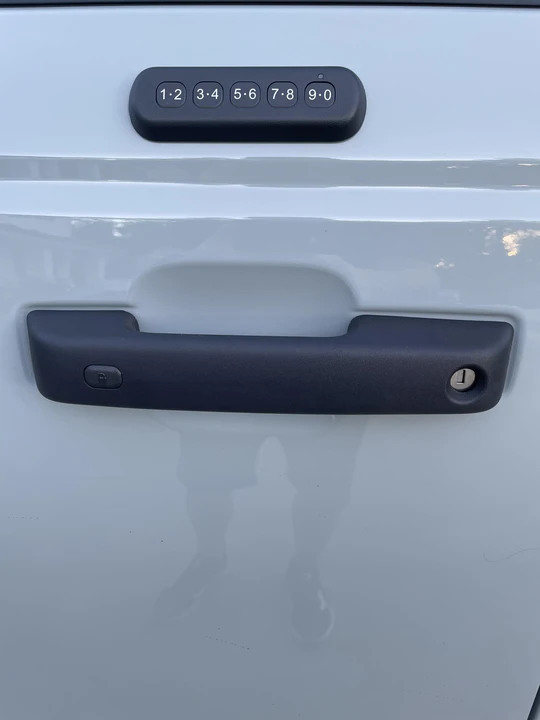 2021 Ford Bronco 6th Gen - Image 18 of 31