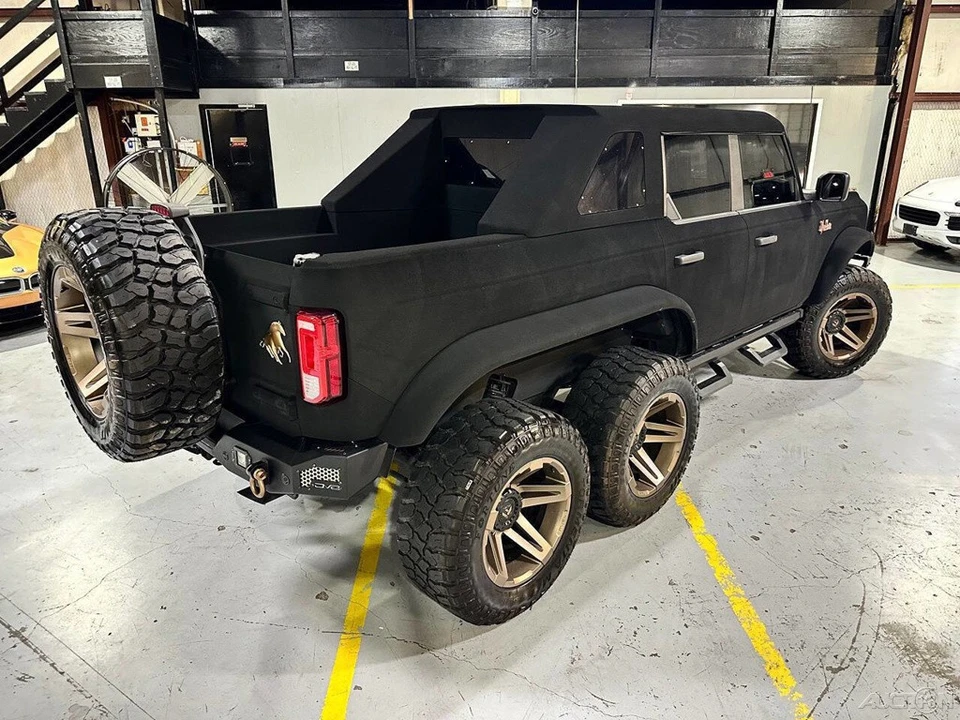 2021 Ford Bronco 6th Gen - Image 14 of 24