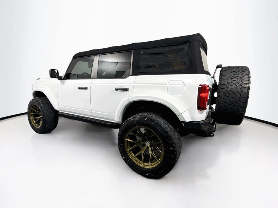 2021 Ford Bronco 6th Gen - Image 3 of 31