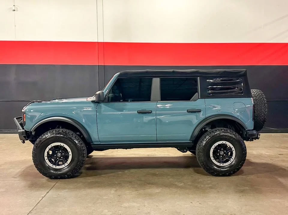 2021 Ford Bronco 6th Gen - Image 2 of 15