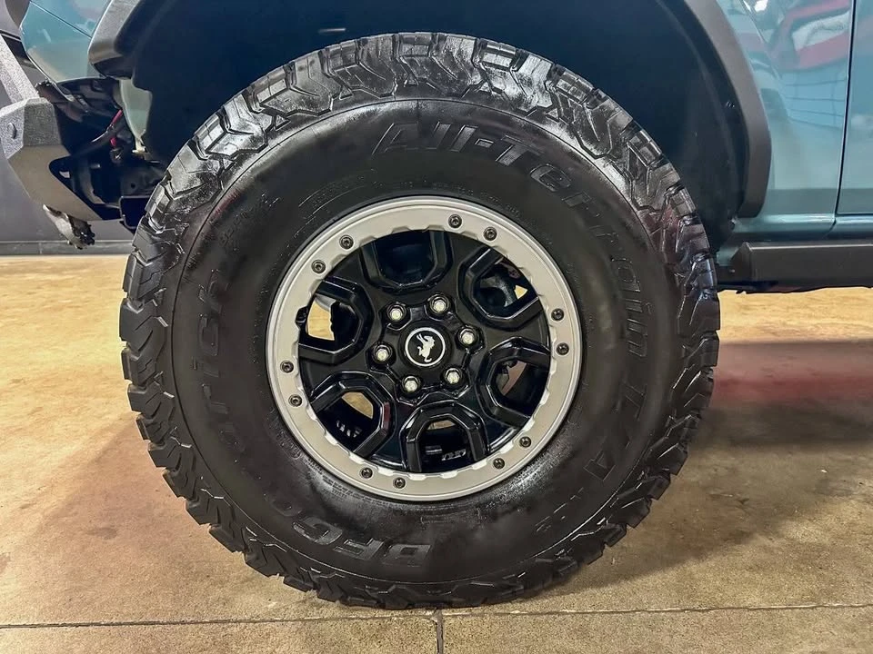 2021 Ford Bronco 6th Gen - Image 9 of 15