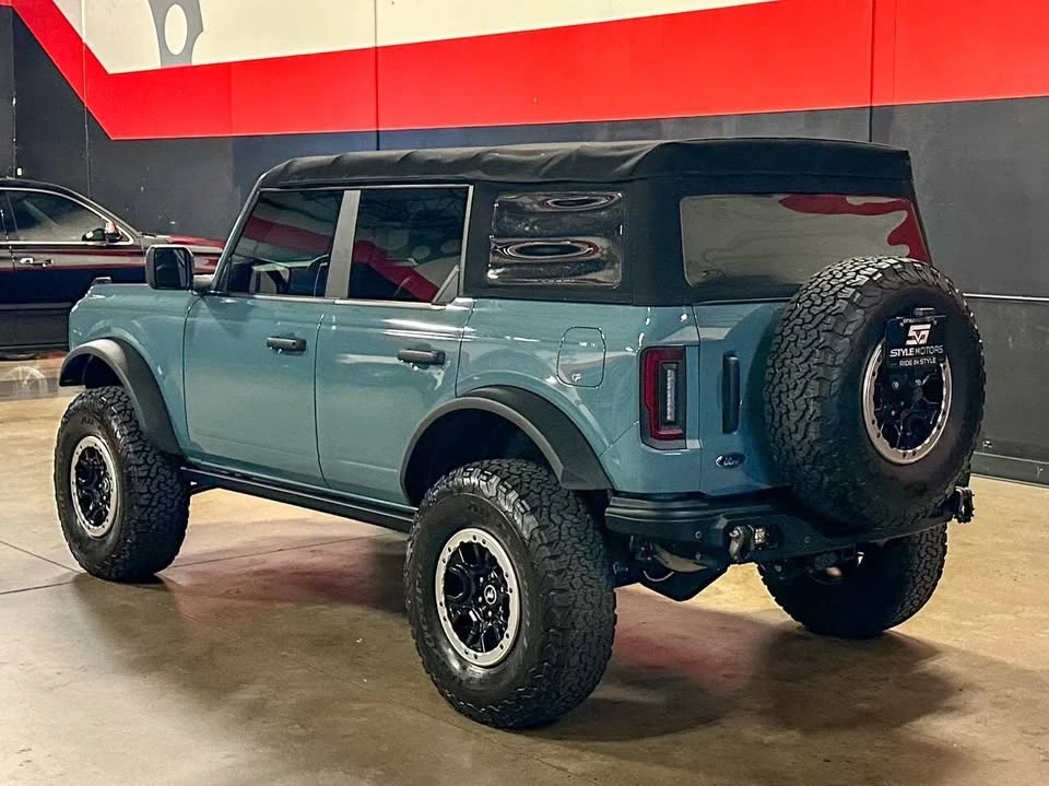 2021 Ford Bronco 6th Gen - Image 3 of 15