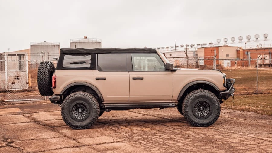 2021 Ford Bronco 6th Gen - Image 2 of 9