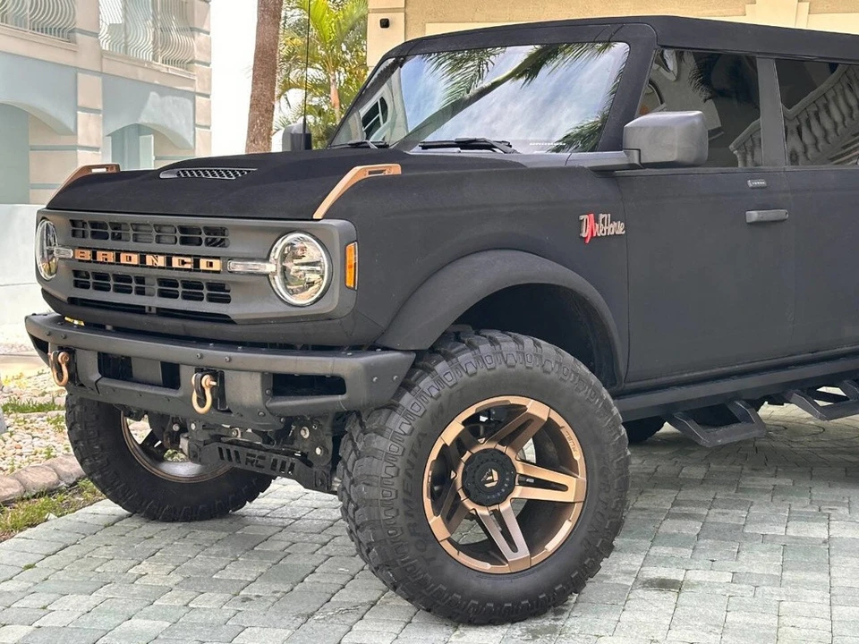 2021 Ford Bronco 6th Gen - Image 2 of 24