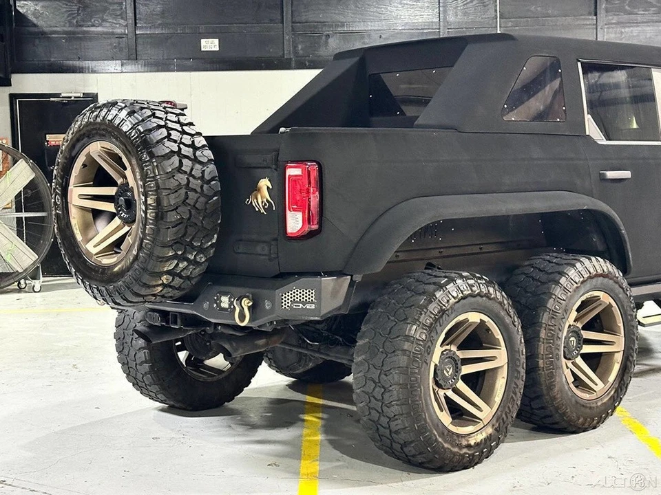 2021 Ford Bronco 6th Gen - Image 8 of 24