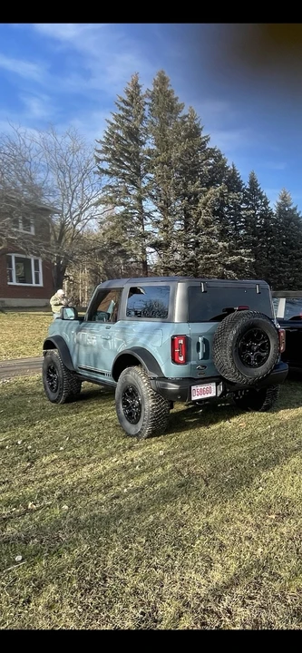 2021 Ford Bronco 6th Gen - Image 3 of 3