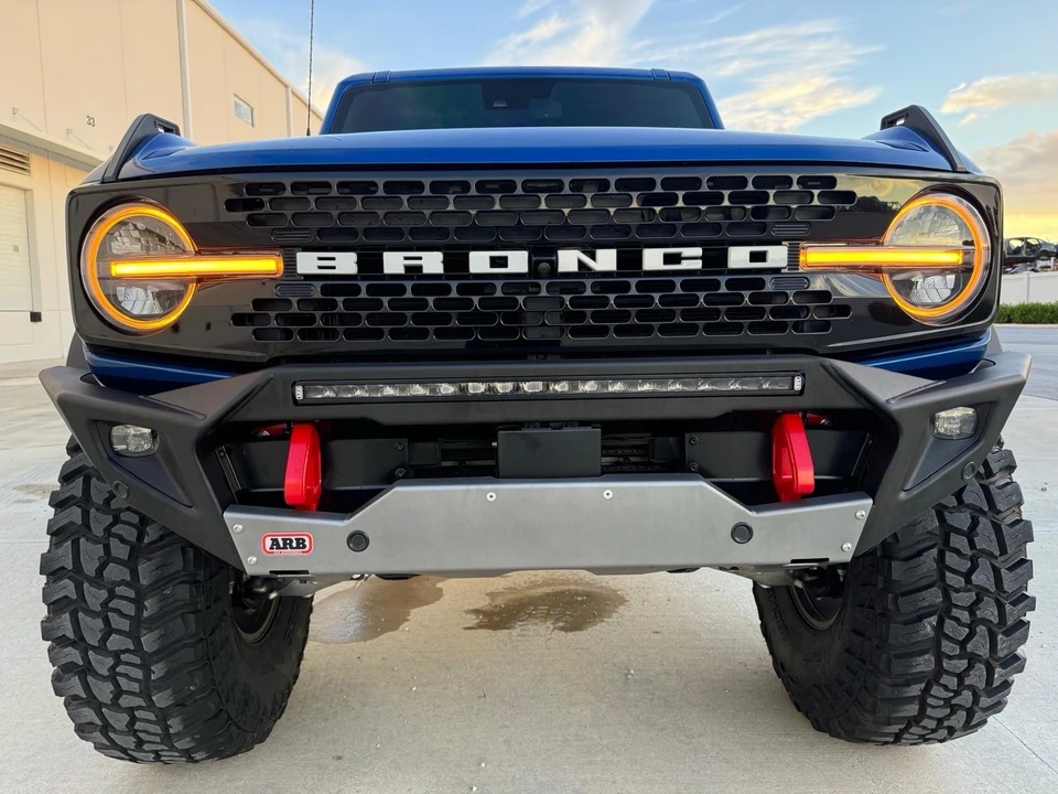 2021 Ford Bronco 6th Gen - Image 8 of 16