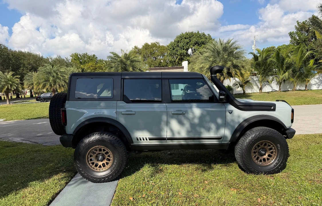 2021 Ford Bronco 6th Gen - Image 9 of 21