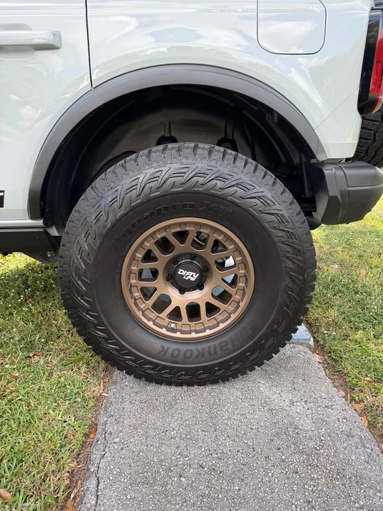 2021 Ford Bronco 6th Gen - Image 4 of 21