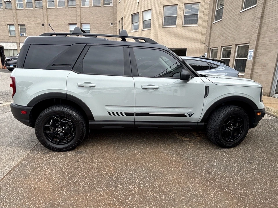 2021 Ford Bronco 6th Gen - Image 4 of 15
