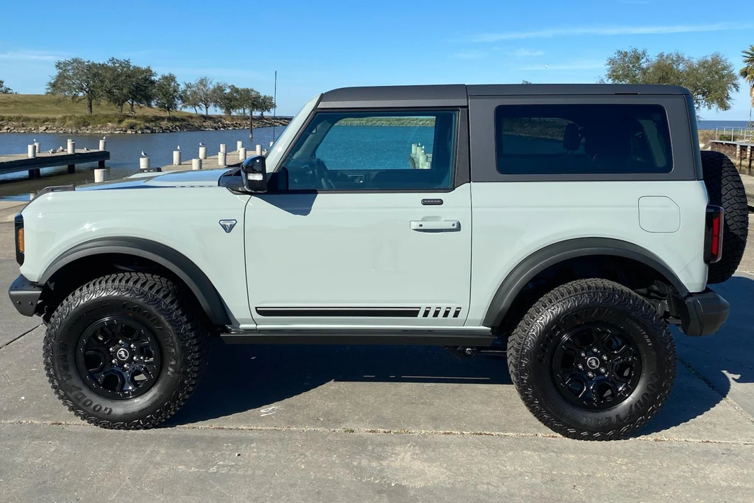 2021 Ford Bronco 6th Gen - Image 3 of 21