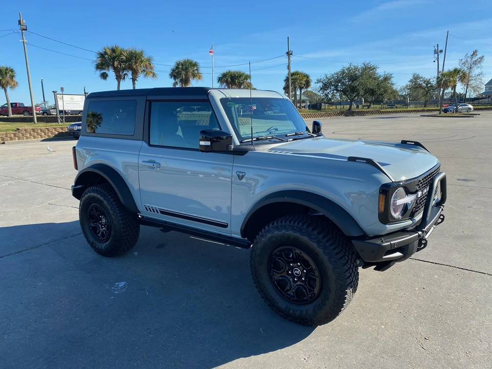 2021 Ford Bronco 6th Gen - Image 17 of 21