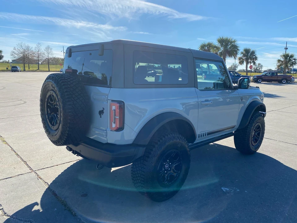 2021 Ford Bronco 6th Gen - Image 15 of 21