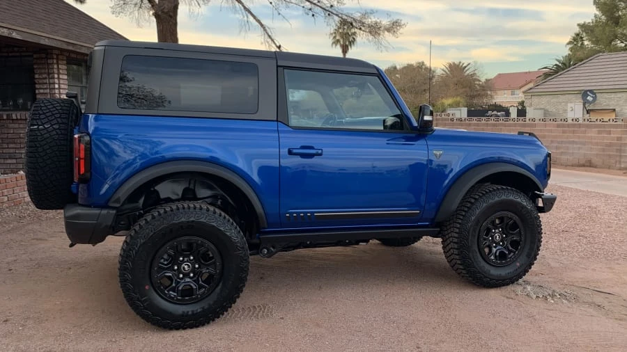 2021 Ford Bronco 6th Gen - Image 2 of 9