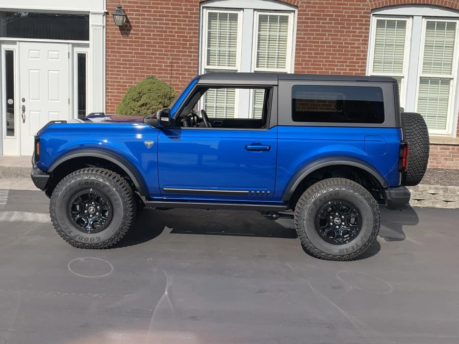 2021 Ford Bronco 6th Gen - Image 2 of 11
