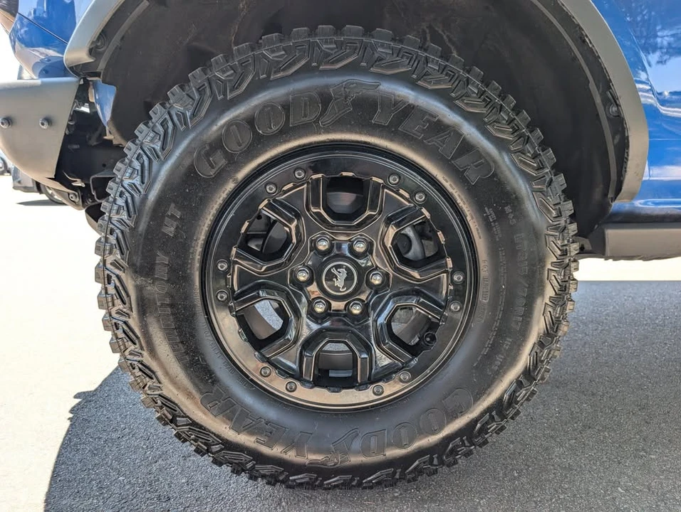 2021 Ford Bronco 6th Gen - Image 6 of 20