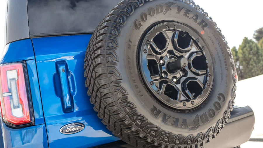 2021 Ford Bronco 6th Gen - Image 19 of 27