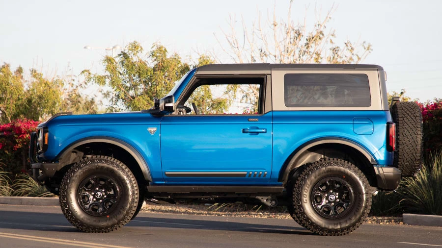 2021 Ford Bronco 6th Gen - Image 2 of 21
