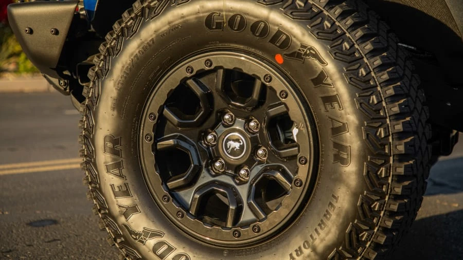2021 Ford Bronco 6th Gen - Image 15 of 21
