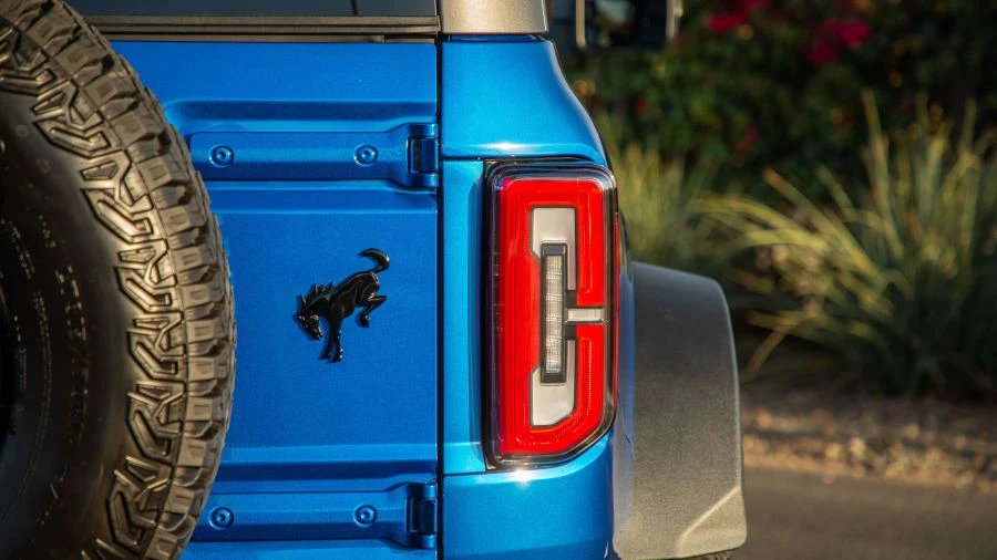 2021 Ford Bronco 6th Gen - Image 16 of 21