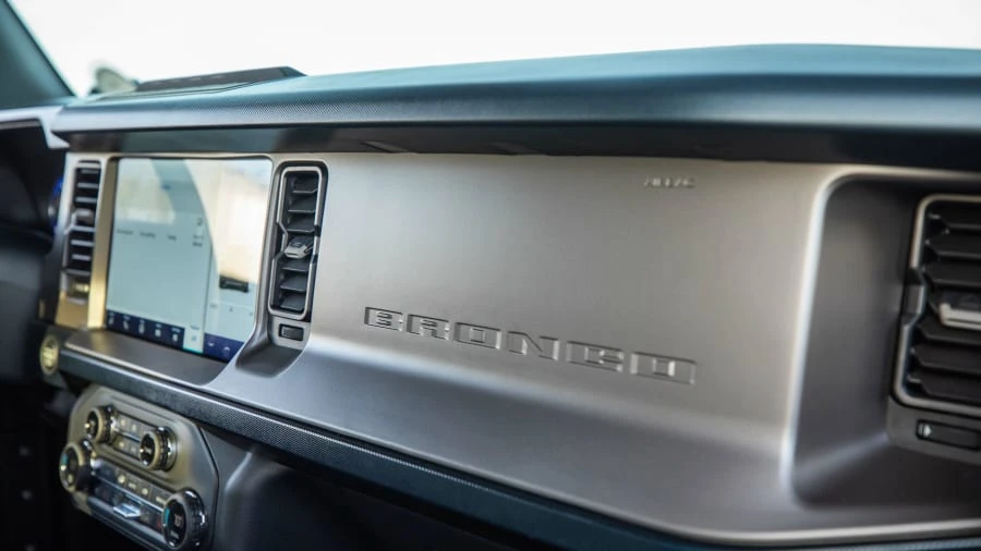 2021 Ford Bronco 6th Gen - Image 19 of 21