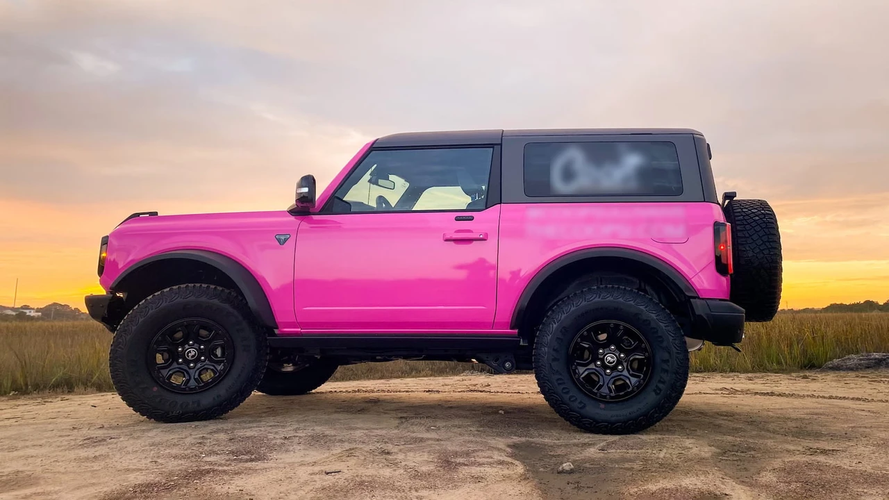 2021 Ford Bronco 6th Gen - Image 2 of 5