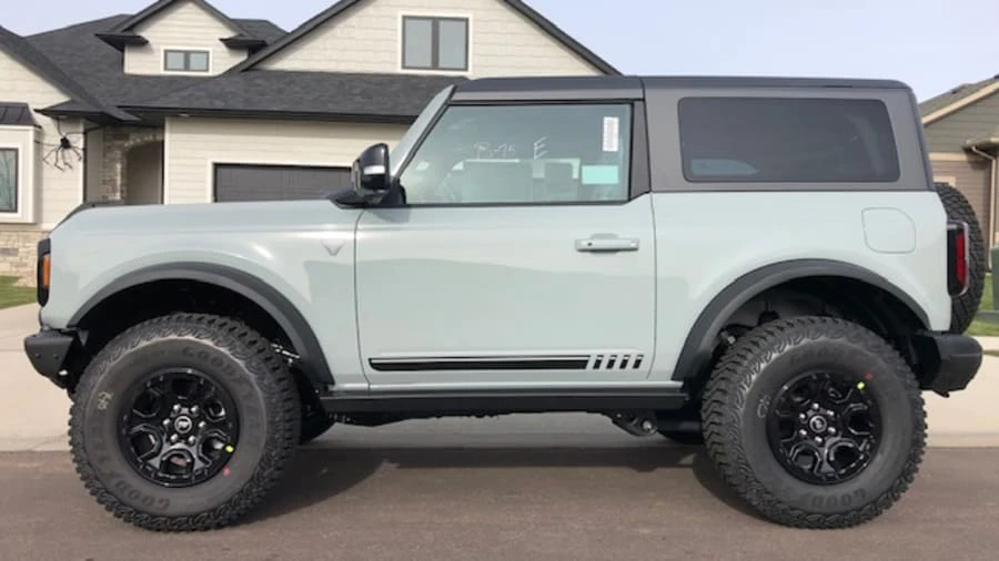 2021 Ford Bronco 6th Gen - Image 2 of 28