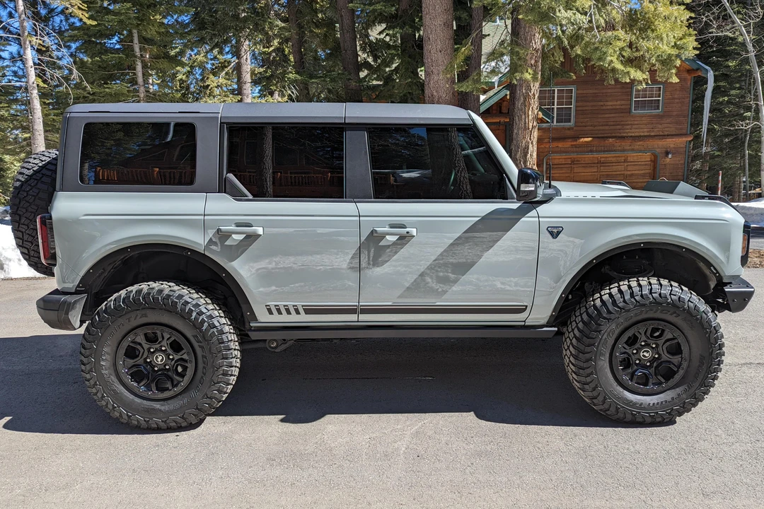 2021 Ford Bronco 6th Gen - Image 3 of 31