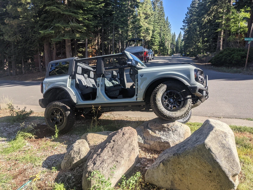 2021 Ford Bronco 6th Gen - Image 14 of 31