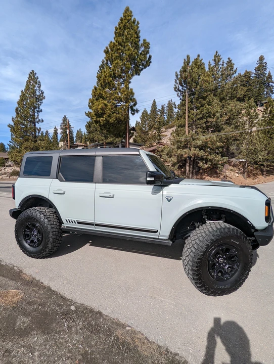 2021 Ford Bronco 6th Gen - Image 15 of 31