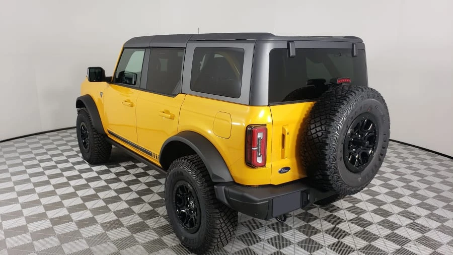 2021 Ford Bronco 6th Gen - Image 3 of 27