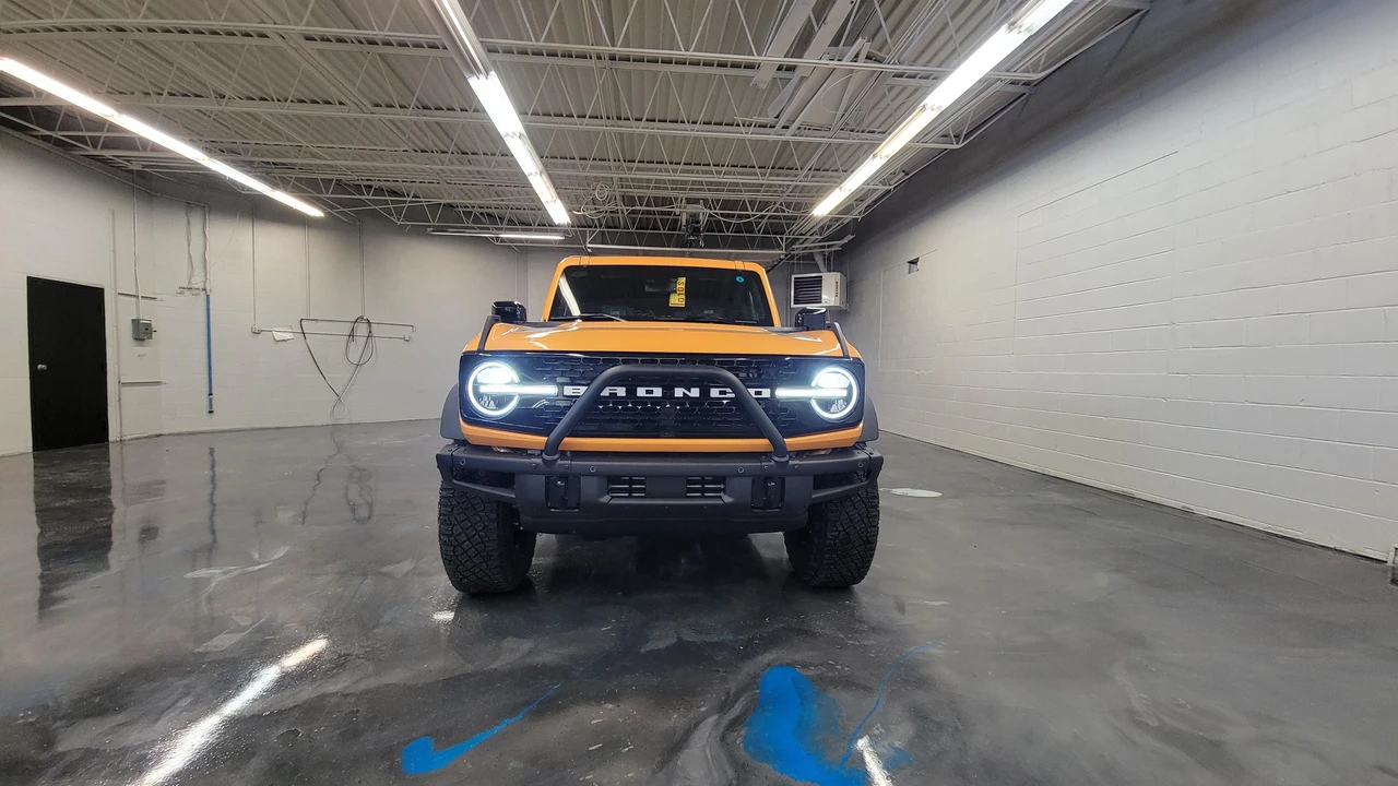 2021 Ford Bronco 6th Gen - Image 6 of 31