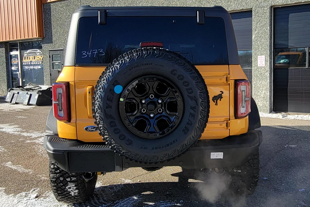 2021 Ford Bronco 6th Gen - Image 5 of 31
