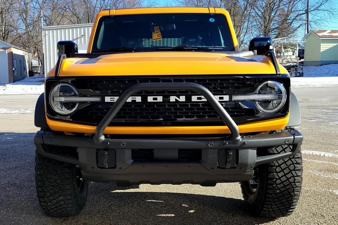 2021 Ford Bronco 6th Gen - Image 2 of 31