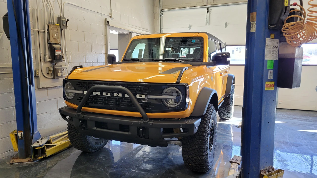 2021 Ford Bronco 6th Gen - Image 12 of 31