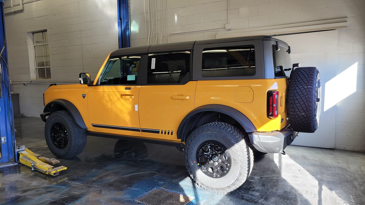 2021 Ford Bronco 6th Gen - Image 20 of 31