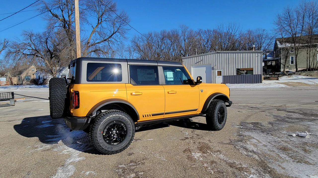 2021 Ford Bronco 6th Gen - Image 27 of 31