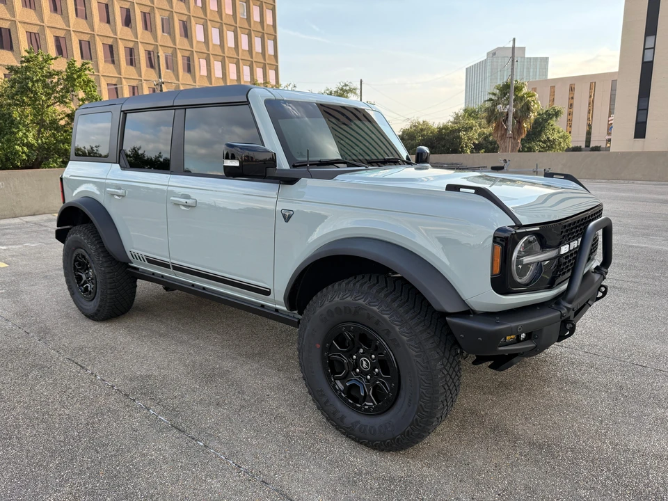 2021 Ford Bronco 6th Gen - Image 11 of 31