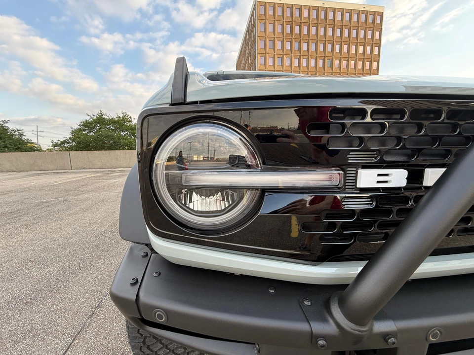2021 Ford Bronco 6th Gen - Image 12 of 31