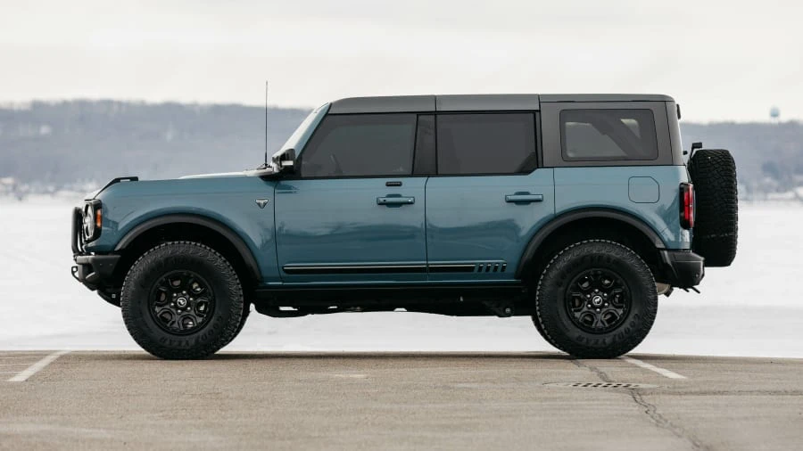 2021 Ford Bronco 6th Gen - Image 2 of 29