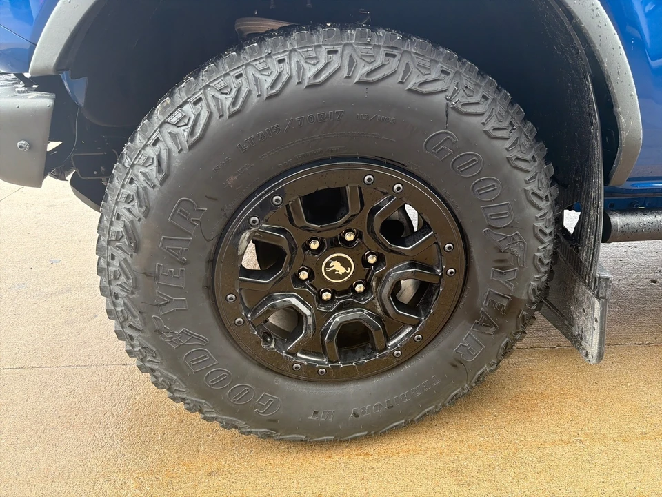 2021 Ford Bronco 6th Gen - Image 16 of 21