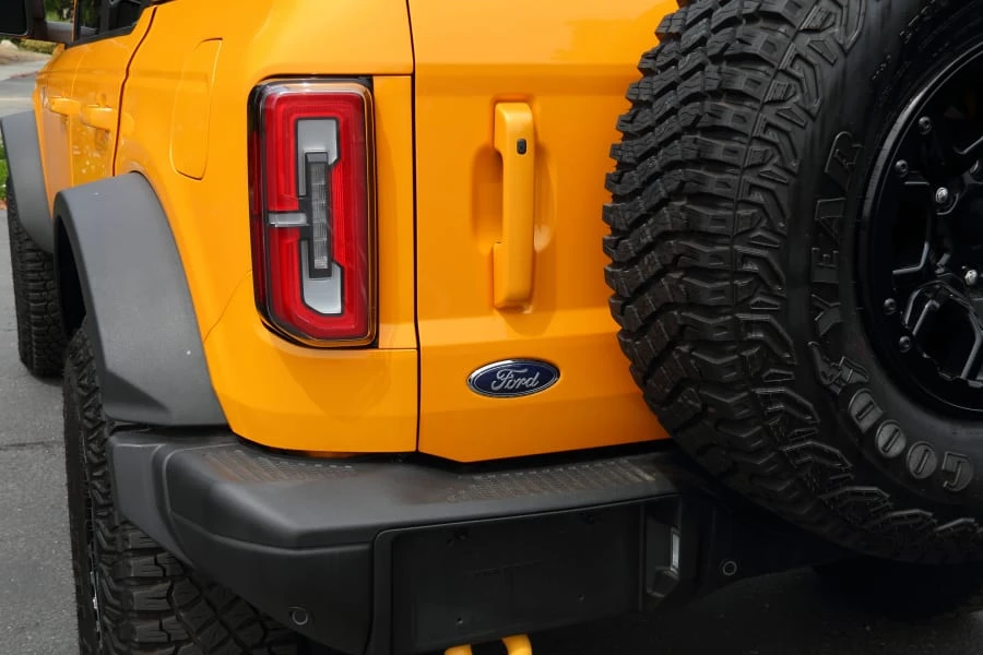 2021 Ford Bronco - Image 16 of 31
