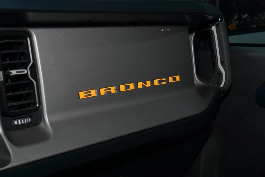 2021 Ford Bronco - Image 25 of 31