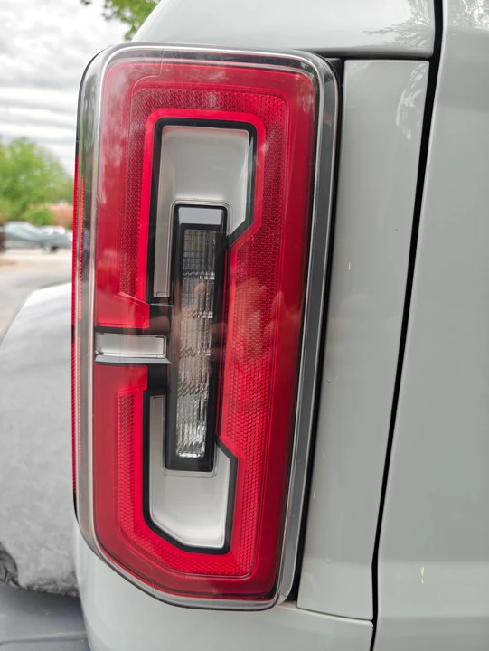 2021 Ford Bronco 6th Gen - Image 27 of 31