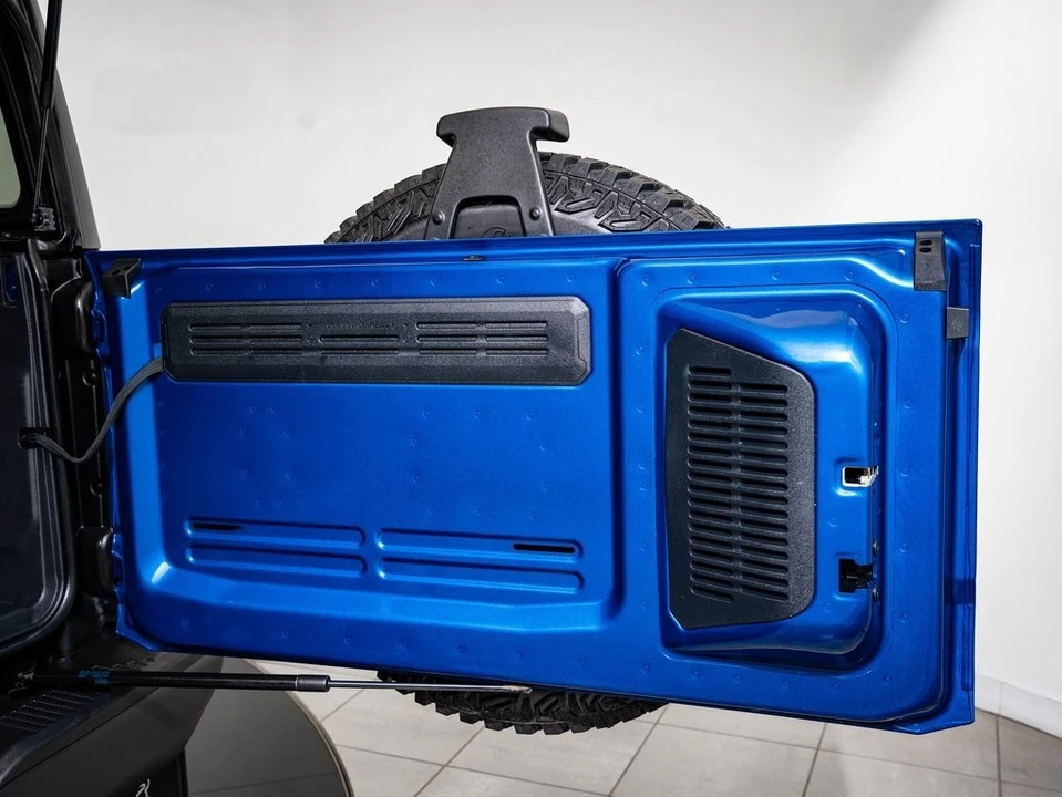 2021 Ford Bronco 6th Gen - Image 17 of 21