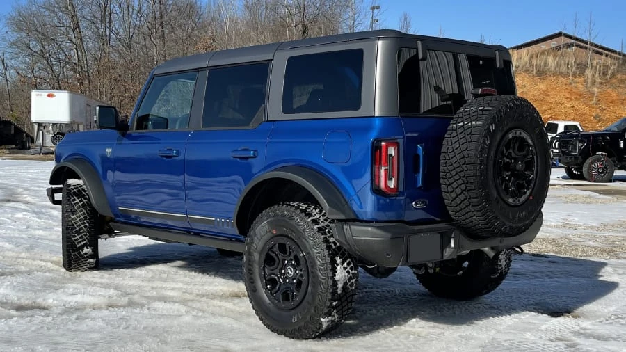 2021 Ford Bronco 6th Gen - Image 3 of 27