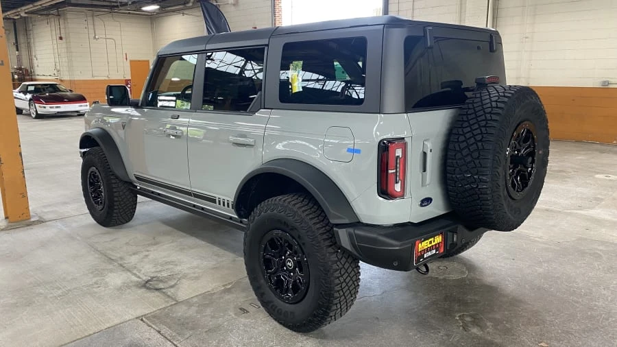 2021 Ford Bronco 6th Gen - Image 3 of 5