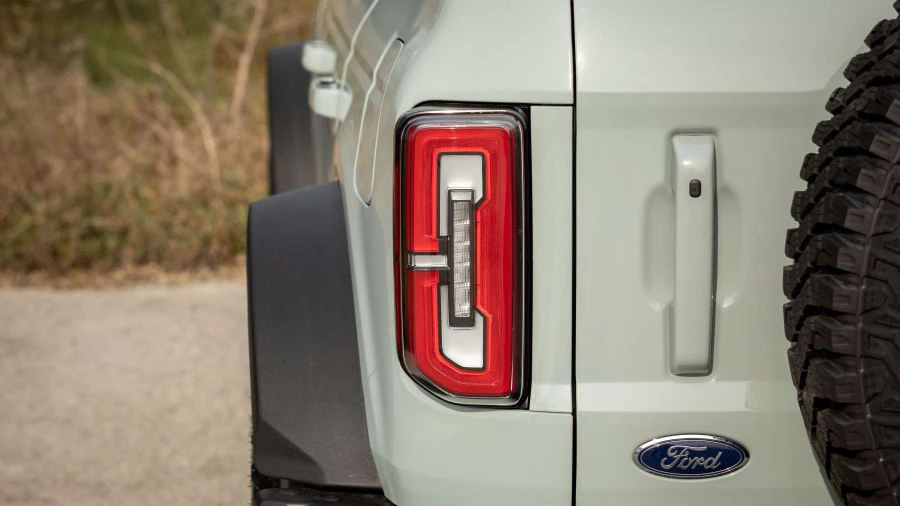 2021 Ford Bronco 6th Gen - Image 21 of 29