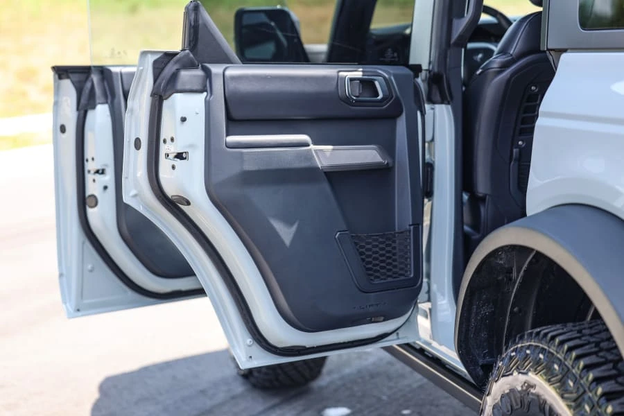 2021 Ford Bronco 6th Gen - Image 28 of 31